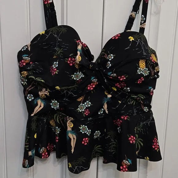 Torrid Hula Girl Tankini Top 2F - Picture 8 of 12